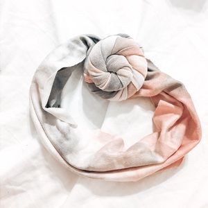 Tye die top knot